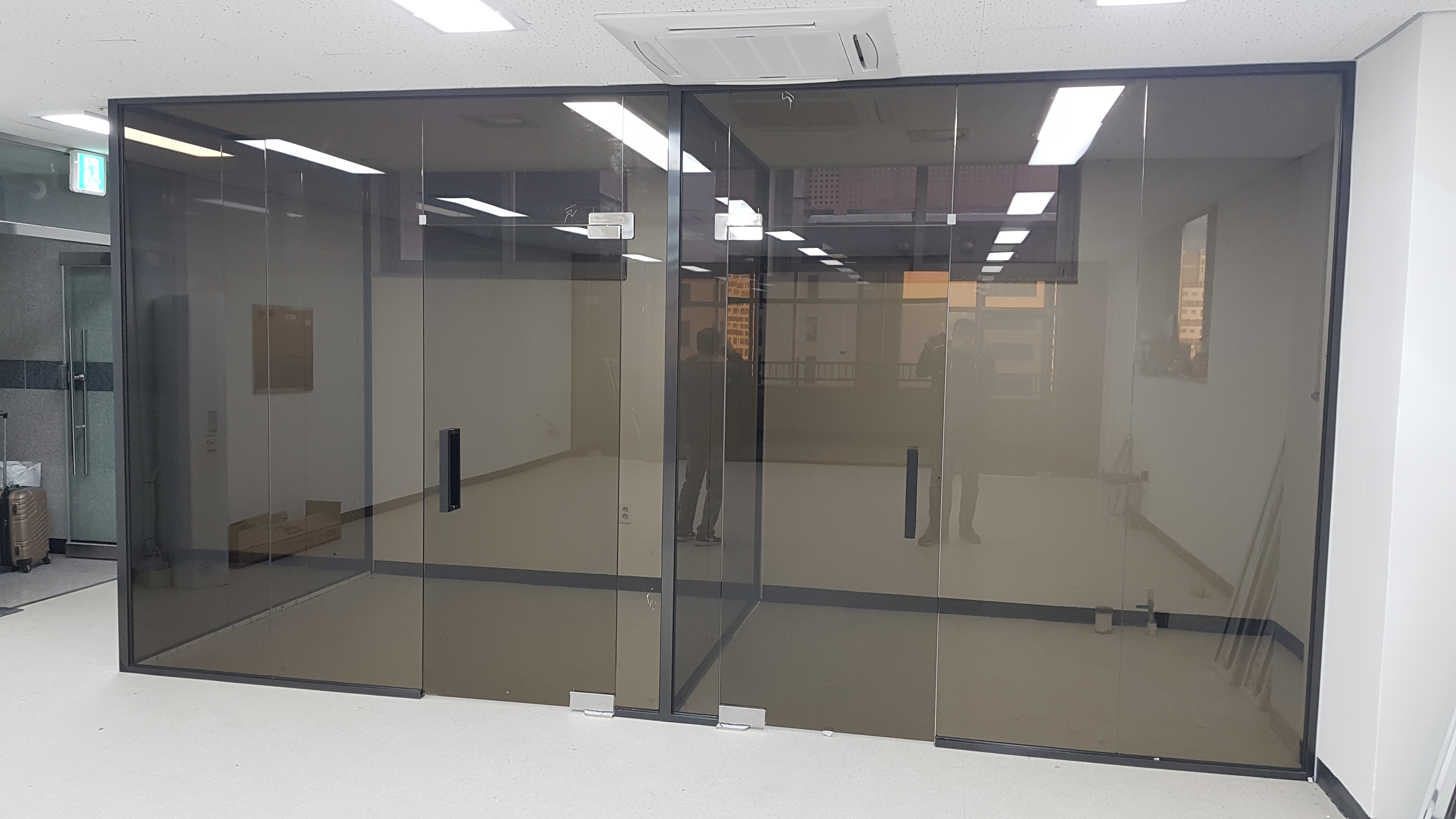 서초구 방배동 사무실 브론즈블랙파티션