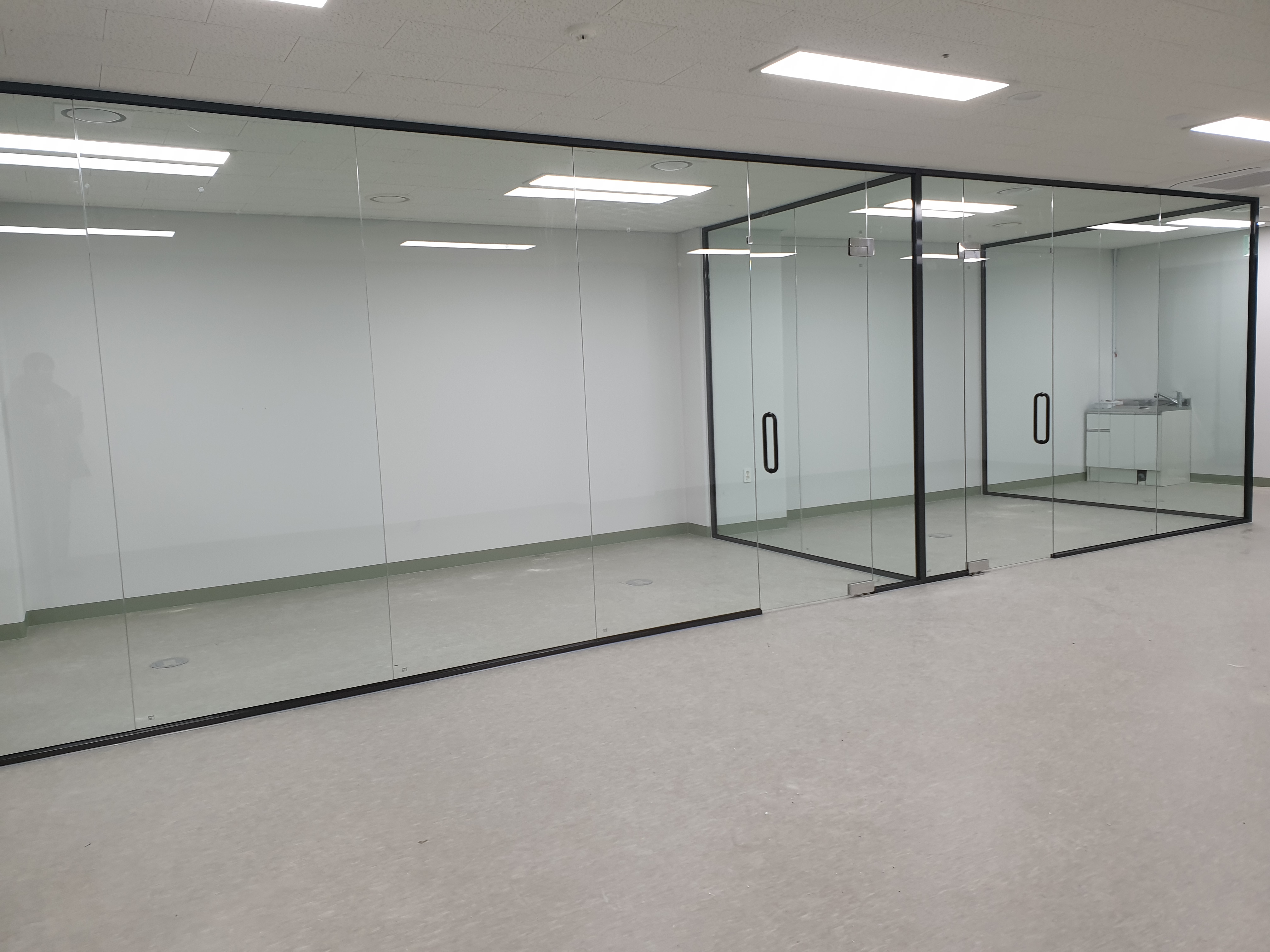 과천 상상자이 지식산업센타 블랙파티션