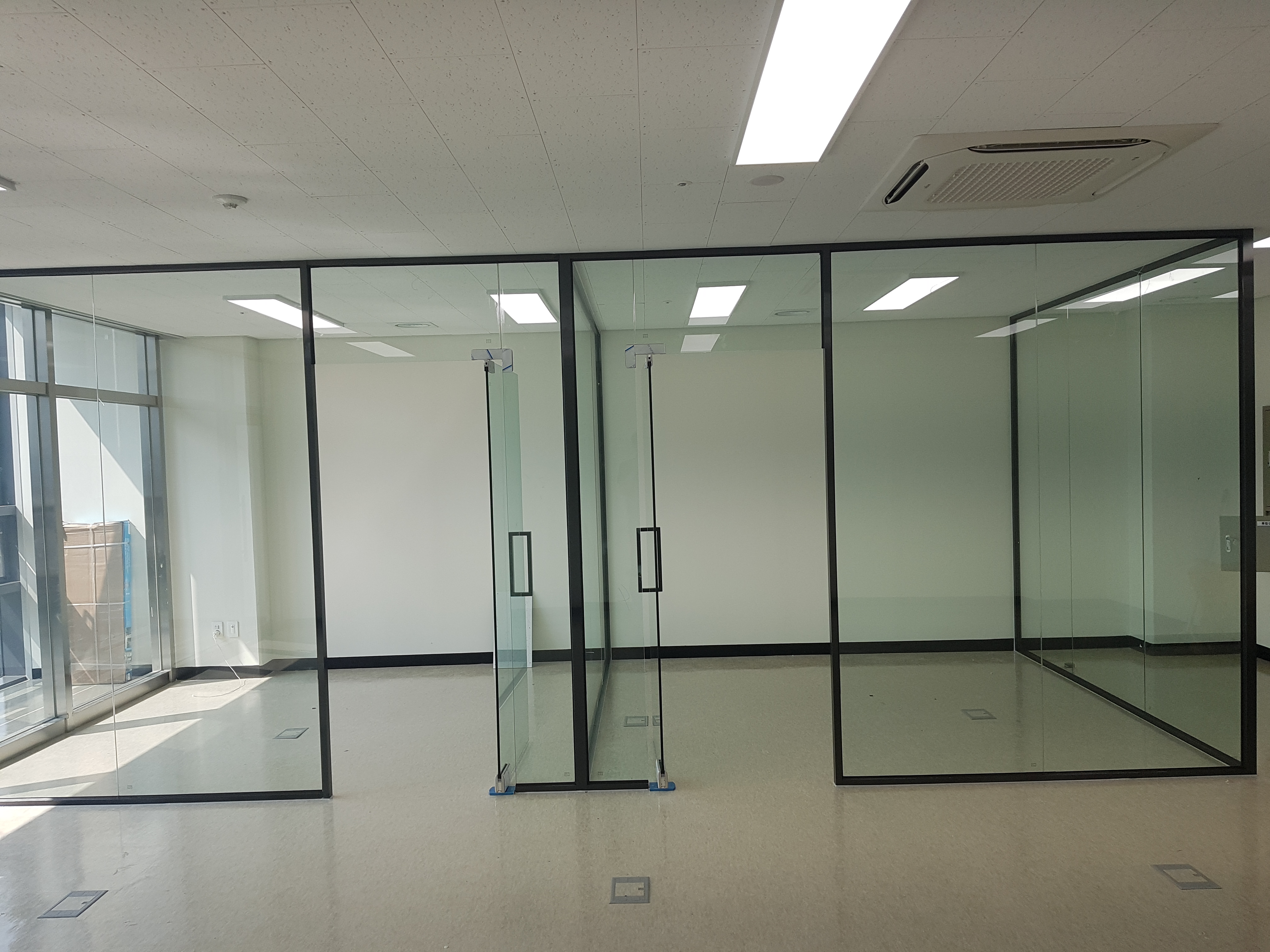 마포구 신수동 사무실 블랙파티션