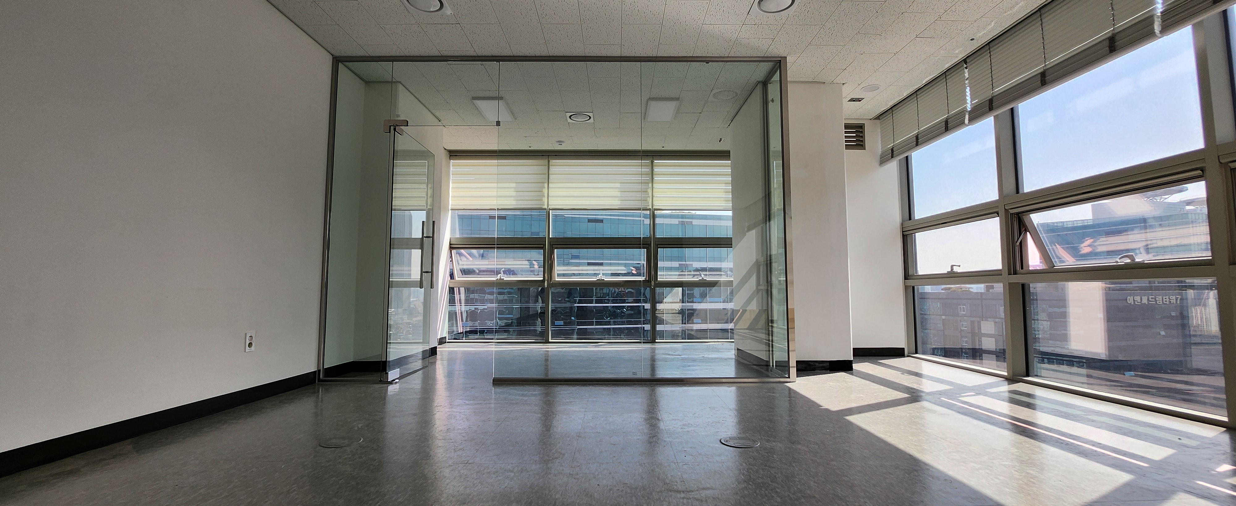 금천구 지식산업센터 사무실 유리파티션