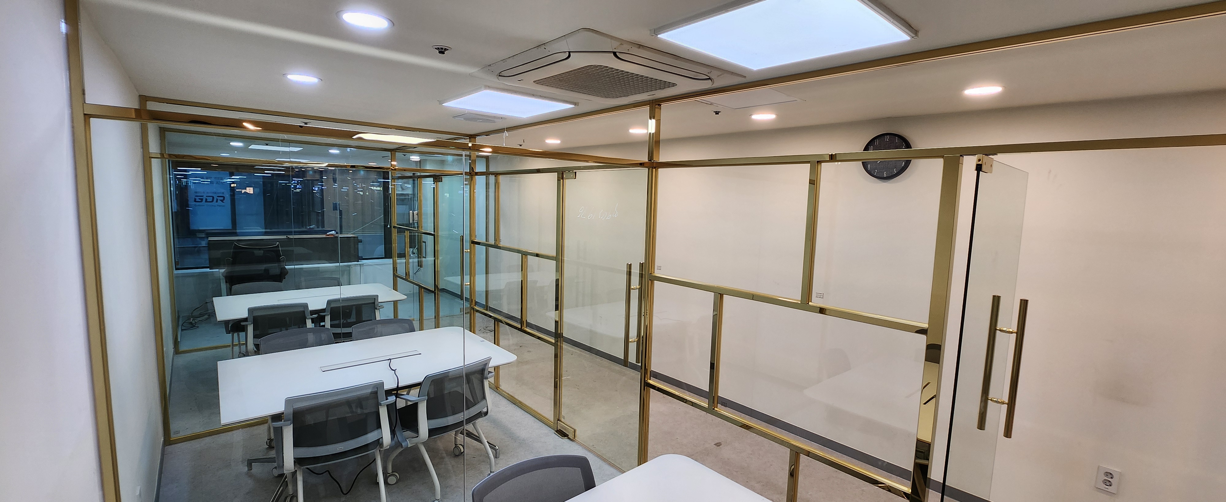 안산 중고차매매단지 사무실  골드파티션