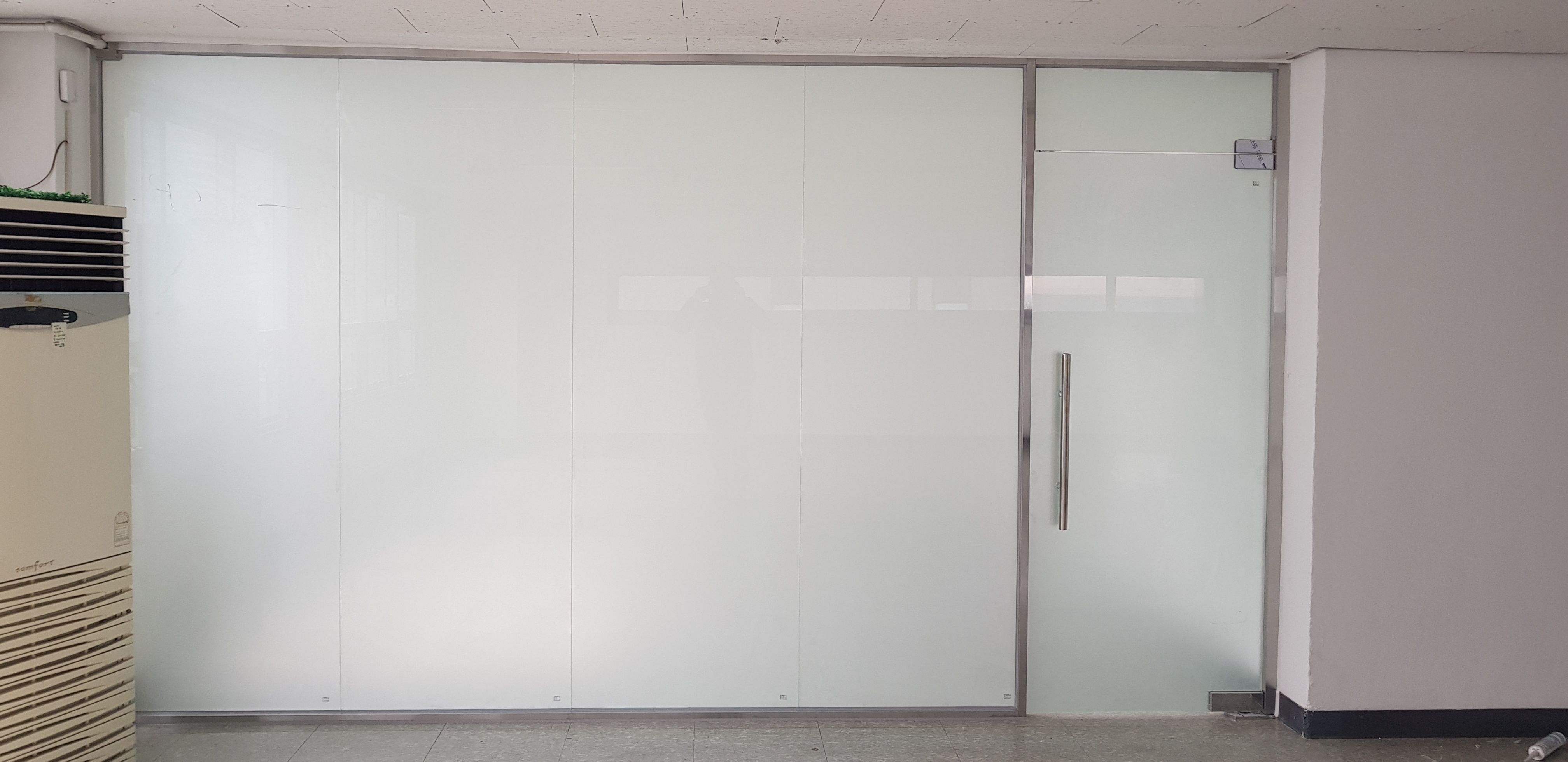 서울 강남구 역삼동 빌딩 사무실 스텐 불투명 유리 파티션